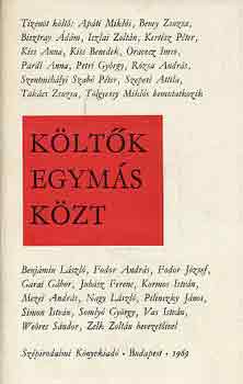 K�lt�k egym�s k�zt