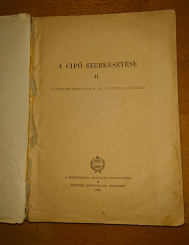 Pterfi-Szemenyei-Vrnai - A cip szerkesztse II.