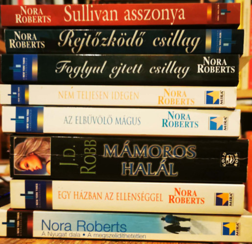 Nora Roberts - Nora Roberts könyvcsomag (8 kötet)