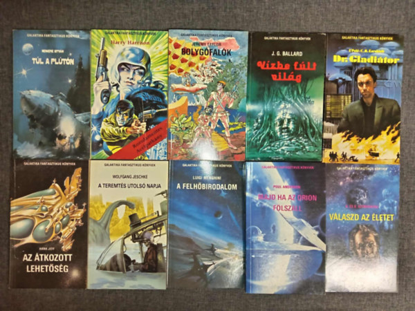 Harry Harrison, Jeremy Taylor, J. G. Ballard, Frederik Pohl, C.M. Kornbluth, Poul Anderson, Luigi Menghini, Wolfgang Jeschke, Hank Jeff, Arkagyij és Borisz Sztrugackij Nemere István - (10db) Galaktika Fantasztikus Könyvek könyvcsomag: Túl a plútón / A rozsdamentes acélkapitány / Bolygófalók / Vízbe fúlt világ / Dr. Gladiáto / Majd ha az Orion fölszáll / A felhőbirodalom / A teremtés utolsó napja / Az átkozott le