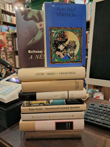 Szilvási Lajos, Győry Dezső, Passuth László, Gyárfás Endre, Fejes Endre, Hegedűs Géza, László Németh Krúdy Gyula - 10 db-os magyar irodalom KÖNYVMENTŐ AJÁNLAT: A néma, Tűzvirág, Viharvirág, Sorsvirág, Ravennában temették Rómát, Nyugtalan egriek, Szerelemről boldog éjszakán, Palota a hegytetőn, Égető Eszter, Asszonyságok díja - Napraforgó