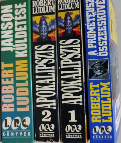 Robert Ludlum - 3 db Robert Ludlum regny (4 ktetben): / A Promtheusz sszeeskvs / Apokalipszis 1-2. / Janson kldetse /