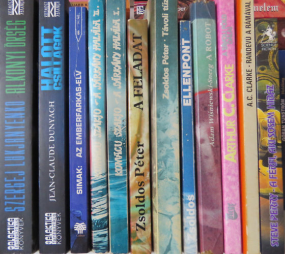 Arthur C. Clarke, Zsoldos P�ter, Steve Perry, Adam Wisniewski-Snerg, Komacu Szakjo, Clifford D. Simak, Jean-Claude Dunyach Szergej Lukjanyenko - 11 db sci-fi (12 k�tet): Alkonyi �rs�g; Randev� a R�m�val; A t�voli F�ld dalai; A robot; Ellenpont; T�voli t�z; A feladat; A s�rk�ny hal�la I-II.; Az emberfarkas-elv; Halott csillagok; A f�rfi, aki sosem hib�z