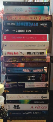 Tess Gerritsen, Katie Fforde, Philip Roth, Ken Follett, Joanne Harris, Salman Rushdie Mitch Albom - 20 db vegyes tematikj m: Hv Amszterdam+Paranois+Talpa alatt a fld+Szent bolondok+Egy frfi Szentptervrrl+Sabbath sznhza+Szerelmes levelek+Ht lps a boldogsghoz+Mozart rejtlyes halla+Hvsok a mennybl+