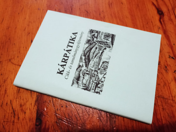 T�bb szerz� - K�rp�tika Cikk- �s tanulm�nygy�jtem�ny