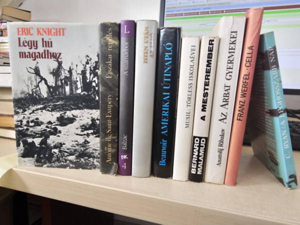 Chris Ryan, Franz Werfel, Bernard Malamud, Robert Musil, Simone de Beauvoir, Jan De Hartog, Honoré de Balzac, Antoine de Saint-Exupéry, Eric Knight - 10db világirodalom, KÖNYVMENTŐ AJÁNLAT: A leghosszabb nap+ Cella+ Az Arbat gyermekei+ A mesterember+ Törless iskolaévei+ Amerikai útinapló+ Isten után az első+ A szamárbőr+ Éjszakai repülés+ Légy hű magadhoz