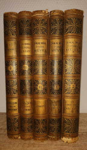 J�kai M�r - 5 k�tet J�kai M�r Nemzeti Kiad�s c�m� �letm�sorozat�b�l: Janics�rok v�gnapjai, Erd�ly aranykora, Csatak�pek a magyar szabads�gharczb�l, Levente, T�r�k vil�g Magyarorsz�gon