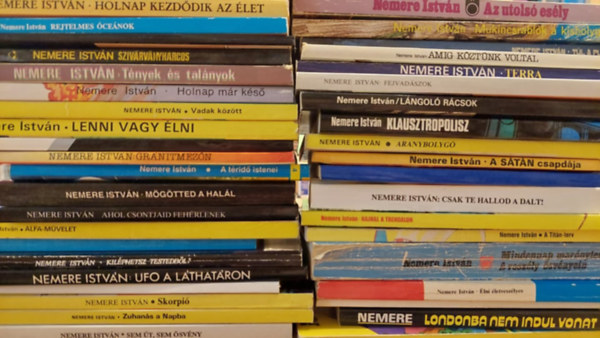 Nemere Istv�n - 96 db Nemere Istv�n k�nyv: Zuhan�s a napba,Skorpi�, Sem �t, sem �sv�ny, Az utols� bolyg�, Lassan m�lik az �j, Hol vagytok idegenek, Mintha ember lenn�l,Hajnal a Trendalon, A Tit�n-terv,Mindennap mer�nylet, �lni �letvesz�lyes, A m�si