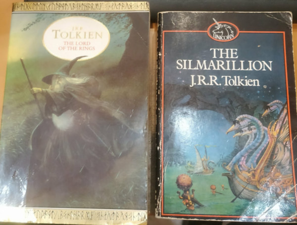 J. R. R. Tolkien - 2 db Tolkien: The Lord of the Rings + The Silmarillion