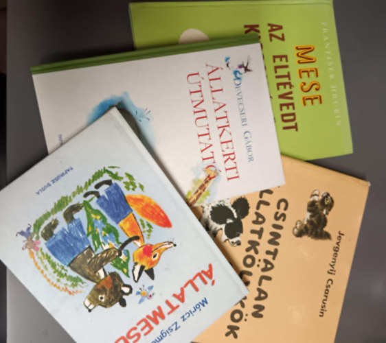 4db állatos mesekönyv :Mese az eltévedt kiscsibéről+Állatkerti útmutatóÁllatmesékCsintalan állatkölykök