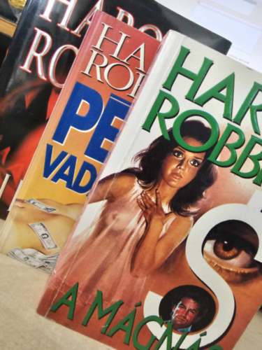 Harold Robbins - 3 db Harold Robbins együtt: A mágnás, Pénzvadászok, Piranyák