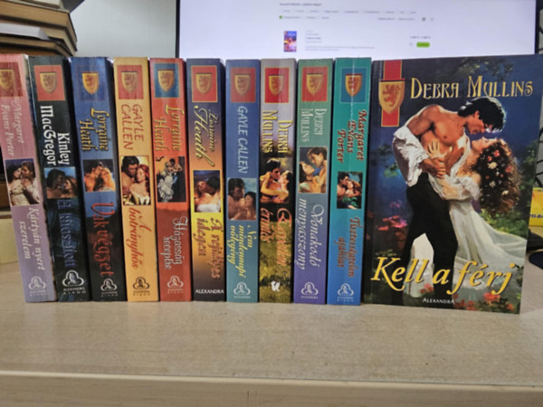 Margaret Evans Porter, Gayle Callen, Lorraine Heath, Kinley MacGregor Debra Mullins - 11db romantika, KNYVMENT AJNLAT, KNYVCSOMAG: Kell a frj+ Tisztessgtelen ajnlat+ Vonakod menyasszony+ Egyetlen rints+ Nem mindennapi vlegny+ A rejtlyes idegen+ Hzassg receptre+ A botrnyhs+ Vak vgzet+ A kitasztott+