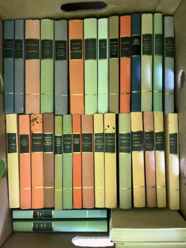 33 db. k�tet a Vil�girodalom remekei sorozatb�l