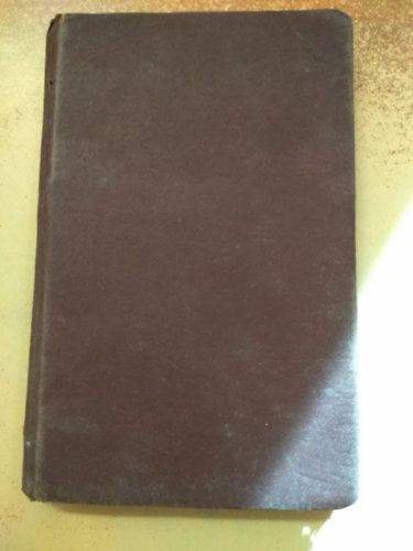 Szemelvények C. Julius Caesar commentarii de bello gallico című művéből (163p) + Jegyzetek Caesar commentarii de bello gallico című művéből való szemelvényekhez (71p)