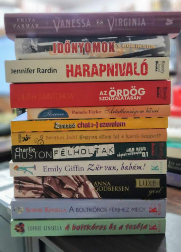 Anna Godbersen, Emily Giffin Sophie Kinsella - 12 db-os KNYVMENT AJNLAT: A boltkros s a tesja+A boltkros frjhez megy+Luxe girl+Zr van, babm+Flholtak+Hogyan ltem tl a Karib-tengert?+Chat:) szerelem+rtatlansgom bnei+Az rdg szolglatban+Harapnival+Idnyomok+