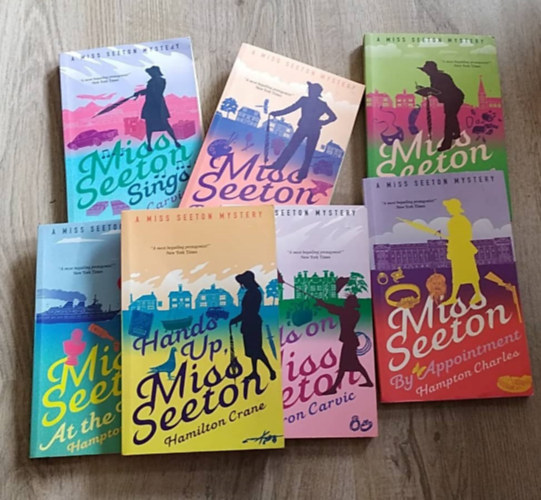 Hamilton Crane - 7db Miss Seaton angolul könyv: Heands up, Odds on, Cracks the case, By appointment, Sings, Paints the town